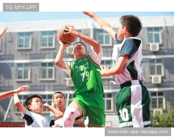 篮球在中国青少年行为认知教育体系中的实践路径研究，篮球运动在我国中小学开展的现状