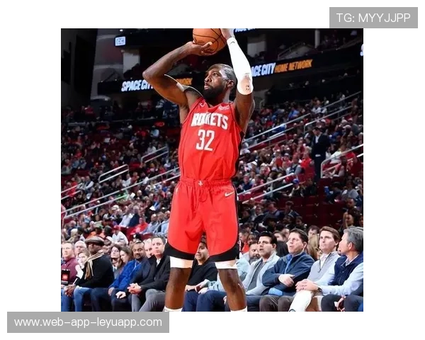 火箭全队抓下56个篮板球，单场篮板净胜对手23个——一场篮板胜利，决定比赛的隐形力量